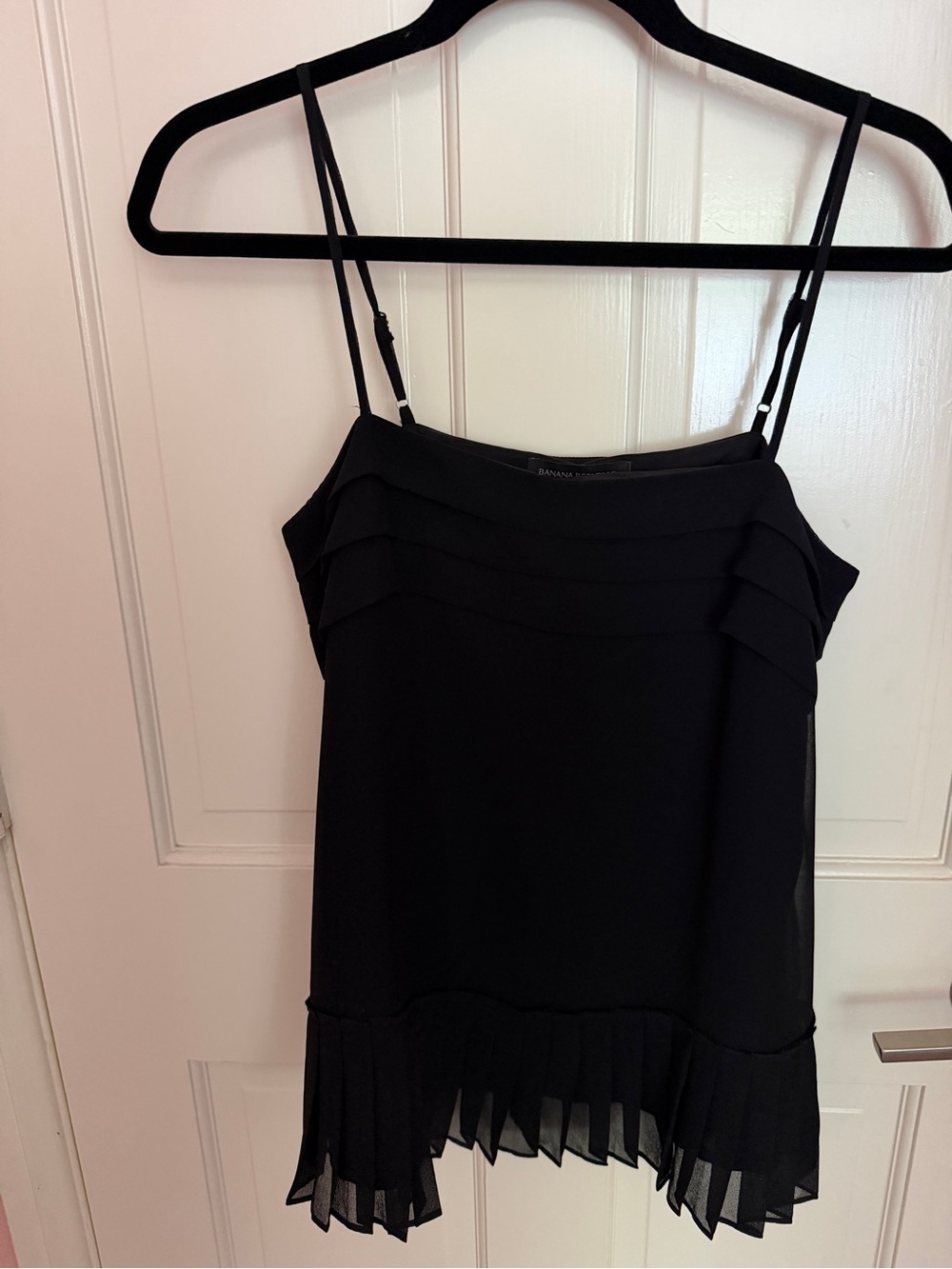 Banana Republic Black Pleated-Hem Spaghetti Strap Cami Size S